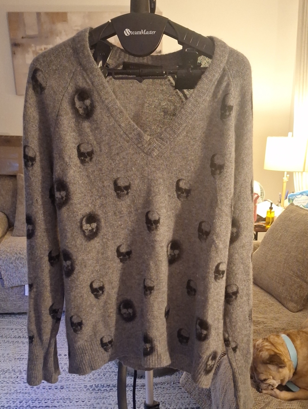 Skull Cashmere Women's Grey V‑Neck Sweater with Black Skull Motif